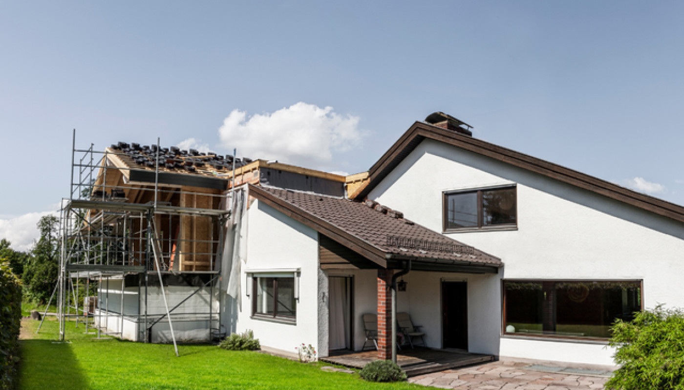 Extension accolée à une maison : pourquoi diagnostiquer les fondations existantes ?